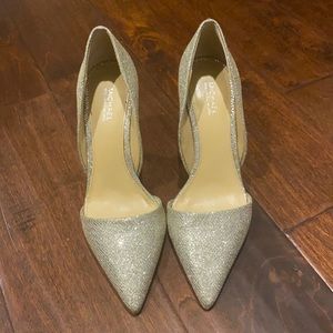 MICHAEL KORS
Glitter Accents pointed toe pumps